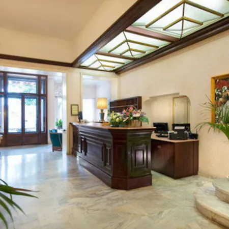 Grand Regina Salsomaggiore فندق سالسوماجّوري تيرمي